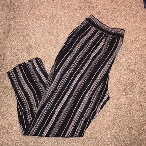 Jessica Simpson soft printed pants